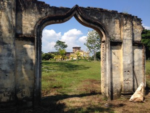 The original main gate to Kellie's Castle. In the background is the ruins of the castle.